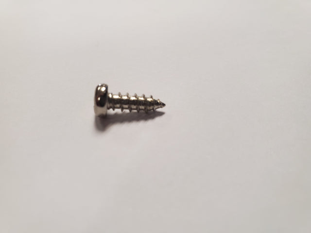 7924: Screw phillips head M4 x 12mm